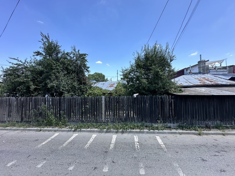 Rahova, Sos Alexandriei, Dr. Luptatorilor Antifascisti, casa batraneasca.