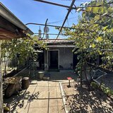 Rahova, Sos Alexandriei, Dr. Luptatorilor Antifascisti, casa batraneasca